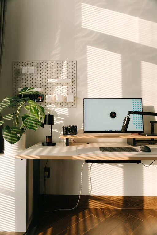Tips for Creating a Productive and Comfortable Home Office Environment